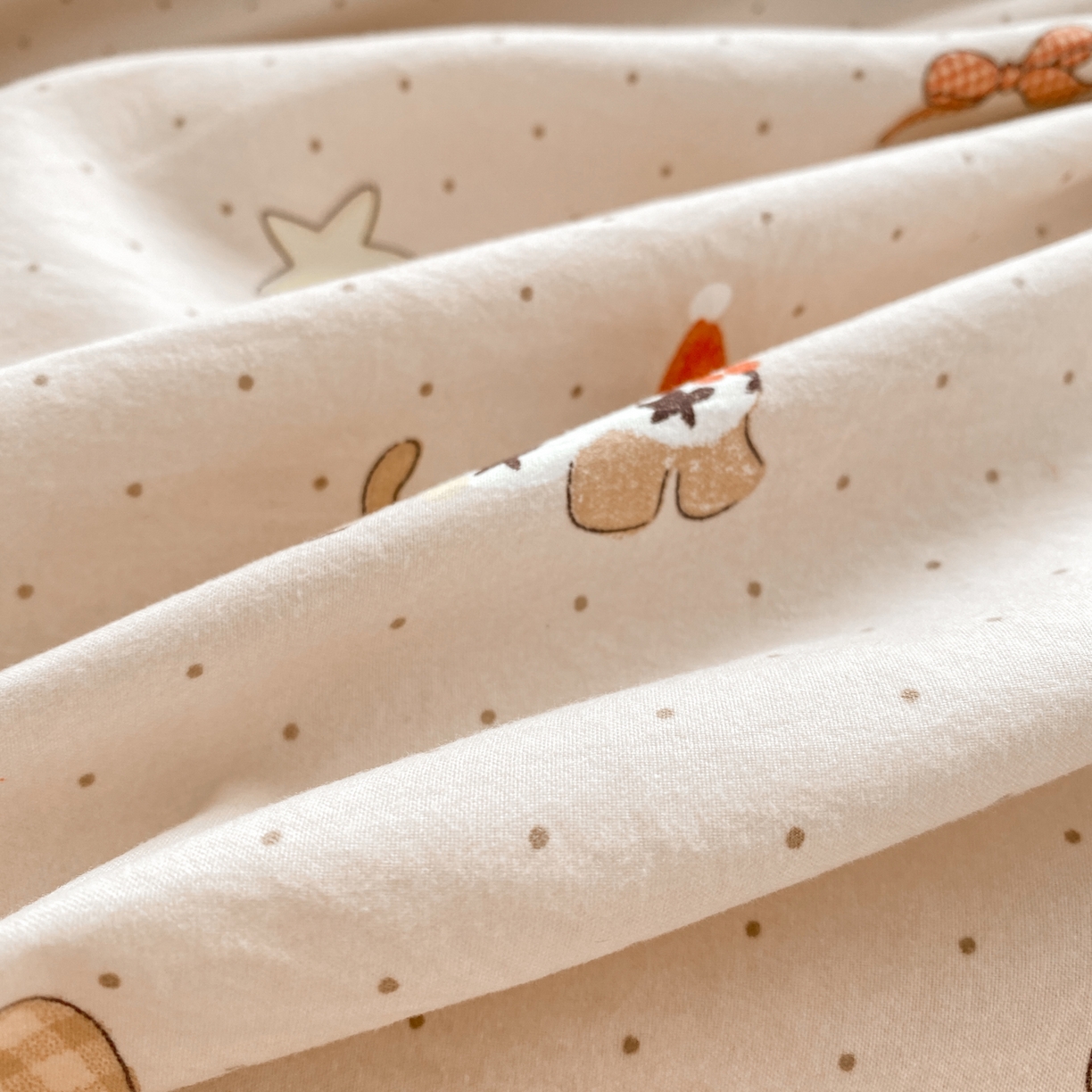 91家纺网 家纺一手货源 找家纺 富之航家纺 2026新款小清新床盖四件套 曲哆腊肠