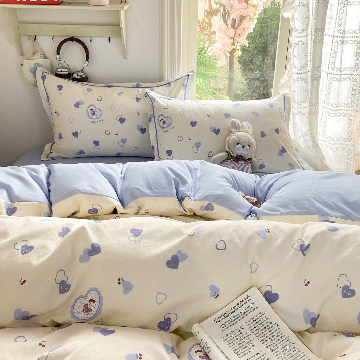 91家纺网 家纺一手货源 找家纺 富之航家纺 2026新款小清新床盖四件套 小狗日记