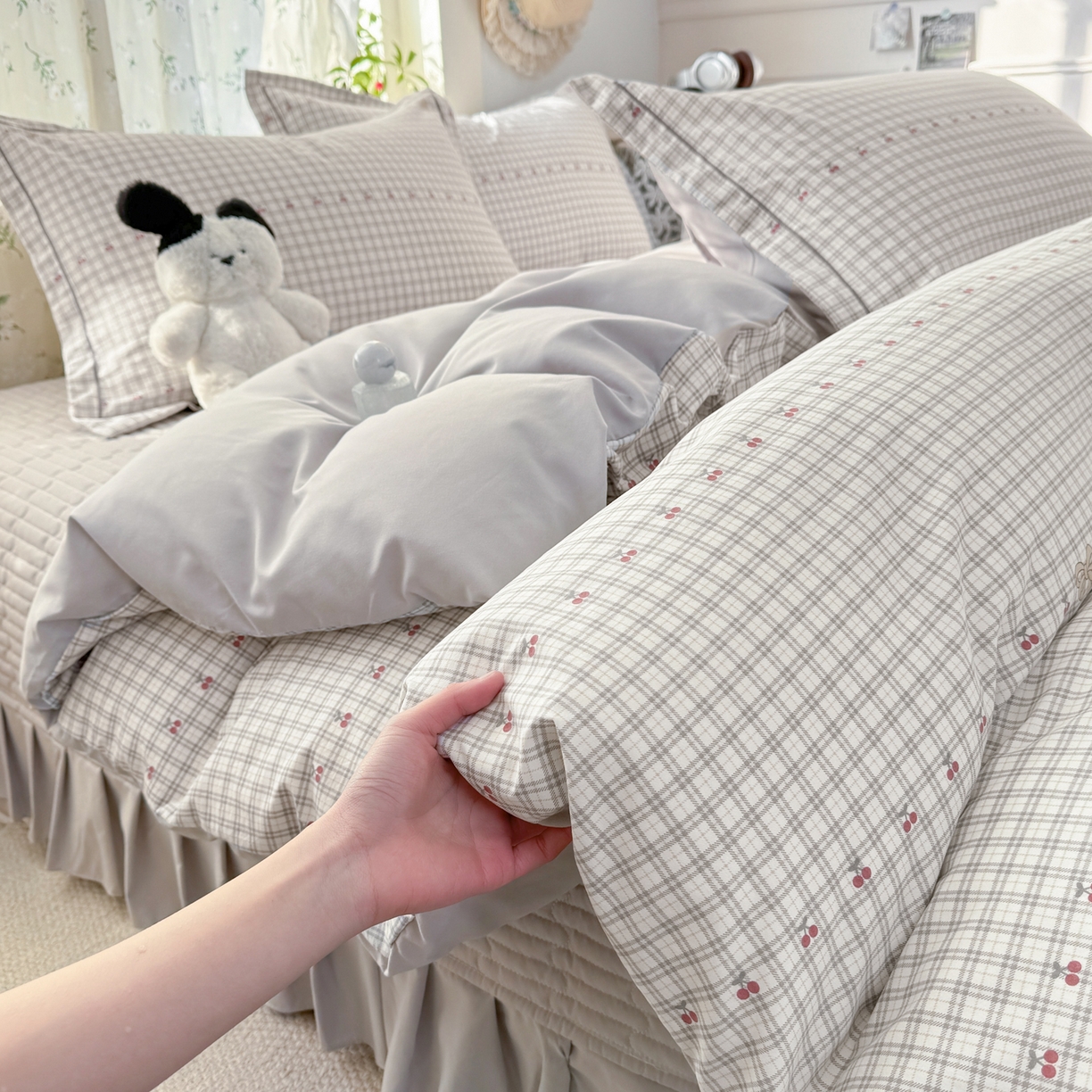 91家纺网 家纺一手货源 找家纺 富之航家纺 2026新款小清新床盖四件套 樱桃格格