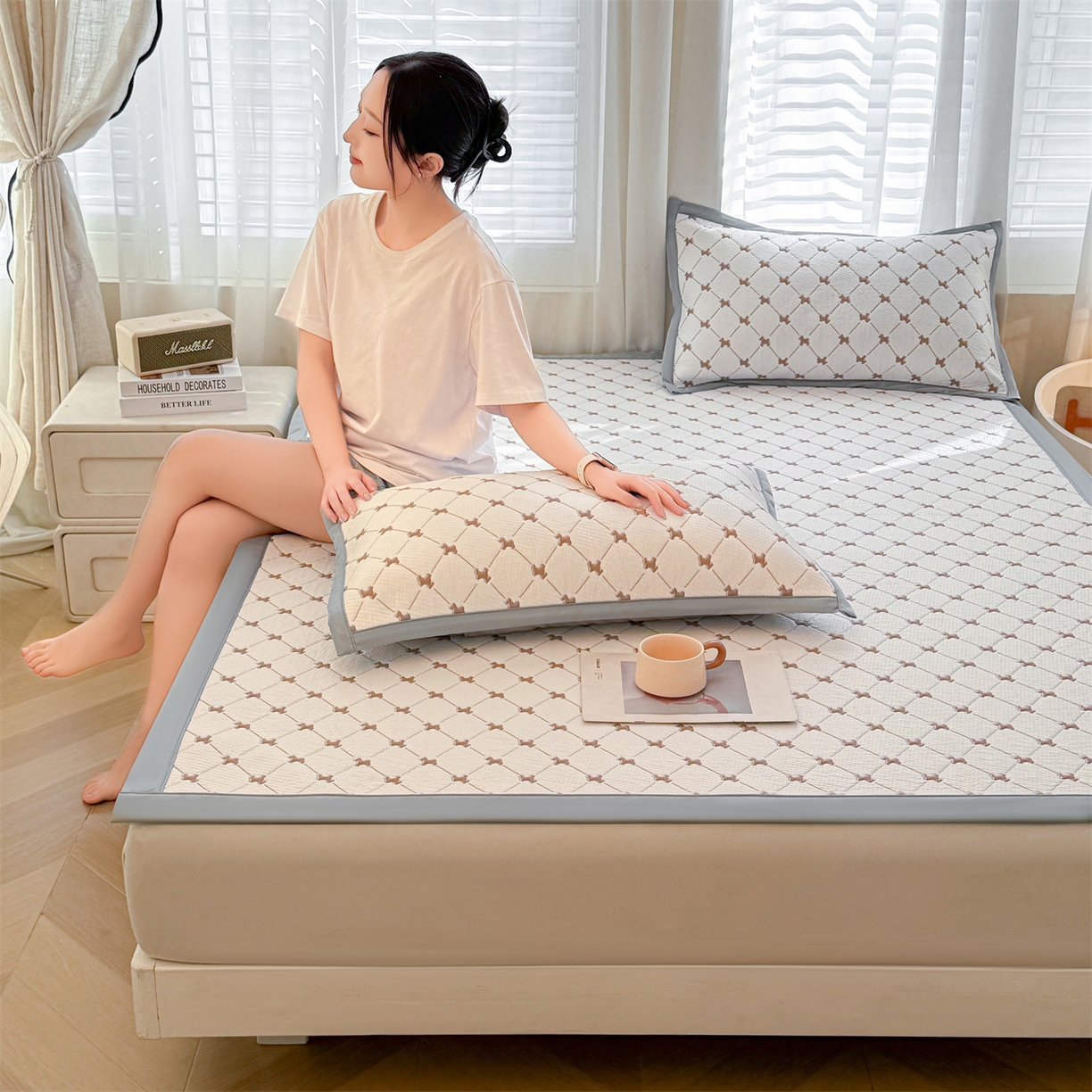 91家纺网 家纺一手货源 找家纺 恒爱家纺 2026新款A类凉感冰豆豆凉席系列三件套 一马当先-咖