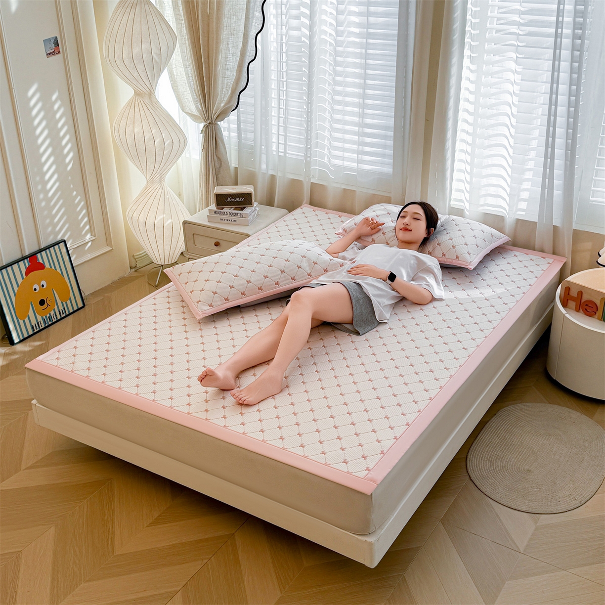 91家纺网 家纺一手货源 找家纺 恒爱家纺 2026新款A类凉感冰豆豆凉席系列三件套 一马当先-粉