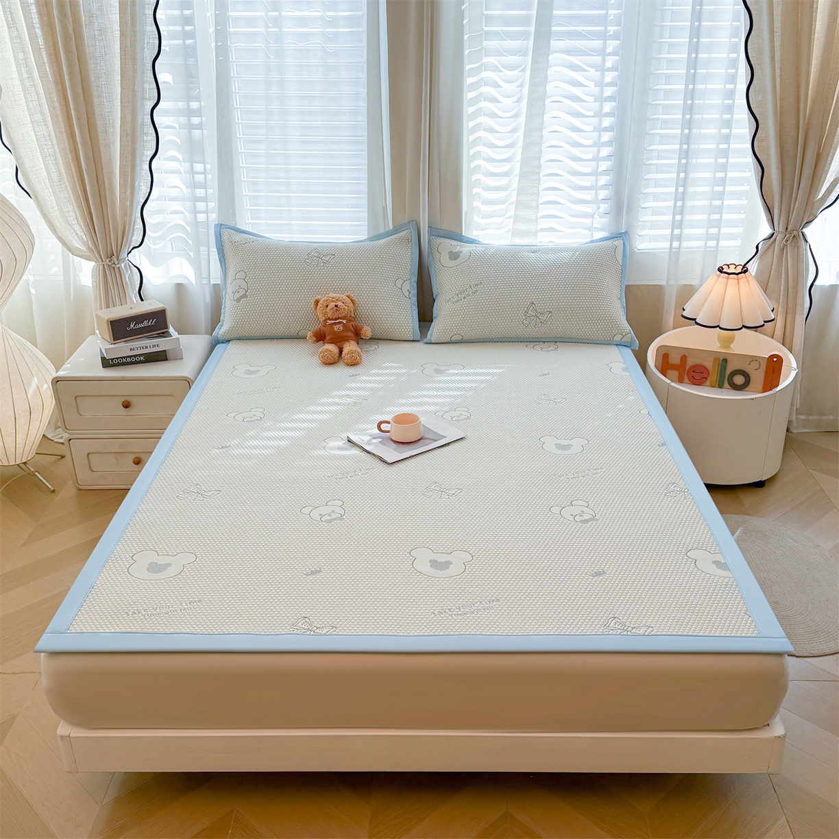 91家纺网 家纺一手货源 找家纺 恒爱家纺 2026新款A类凉感冰豆豆凉席系列三件套 轻松熊-蓝