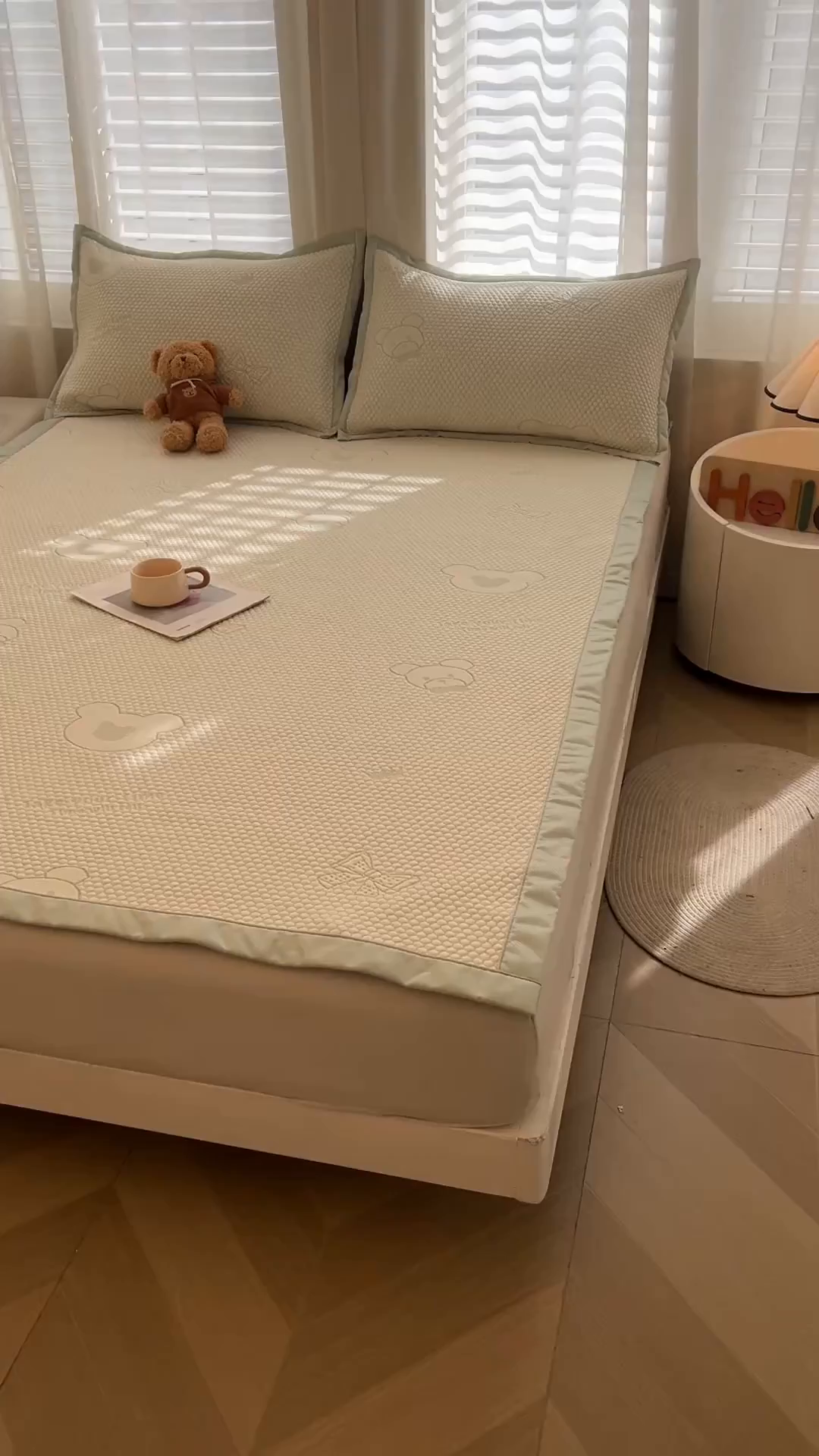 91家纺网 家纺一手货源 找家纺 恒爱家纺 2026新款A类凉感冰豆豆凉席系列三件套 轻松熊-绿