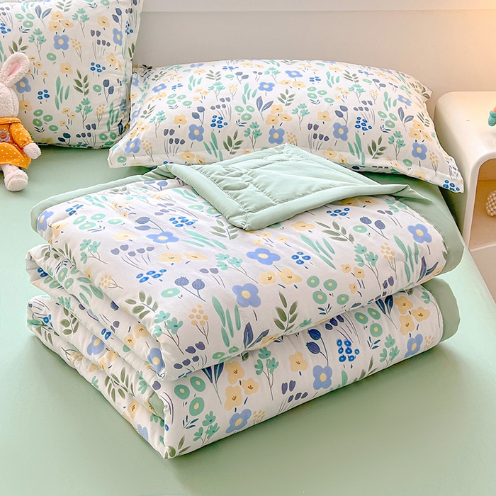 91家纺网 家纺一手货源 找家纺 2026新款A类新疆棉花夏凉被加宽包边水洗棉卡通印花吸湿透气棉花夏被空调被 凌香 花海