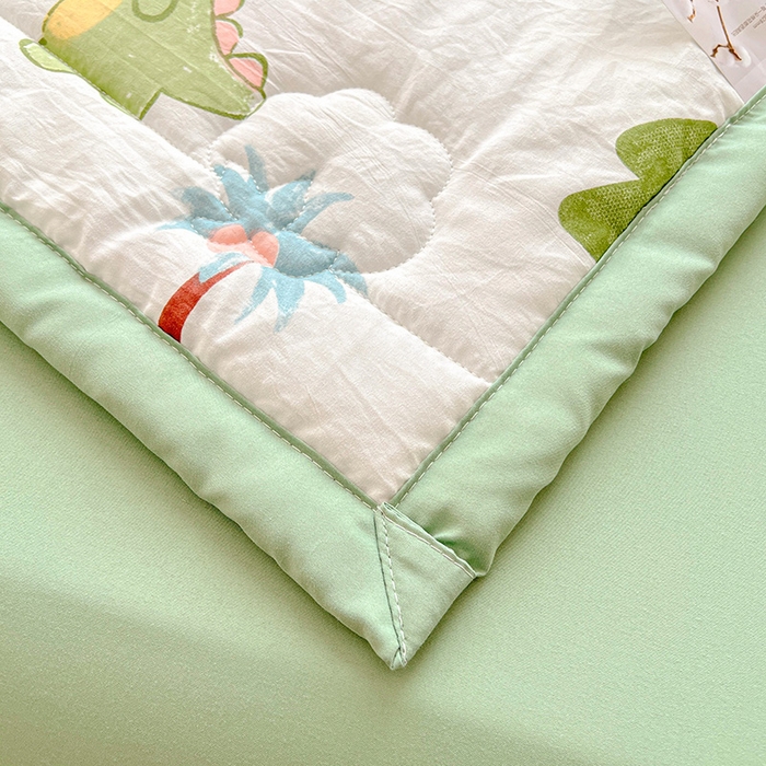 91家纺网 家纺一手货源 找家纺 2026新款A类新疆棉花夏凉被加宽包边水洗棉卡通印花吸湿透气棉花夏被空调被 凌香 恐龙