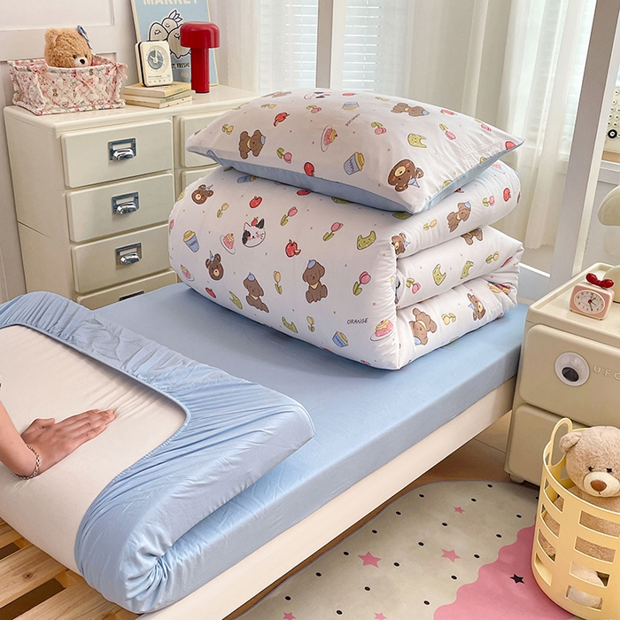 91家纺网 家纺一手货源 找家纺 （总）梦卓家纺 2026新款学生季超柔水洗棉印花卡通宿舍上下铺三件套