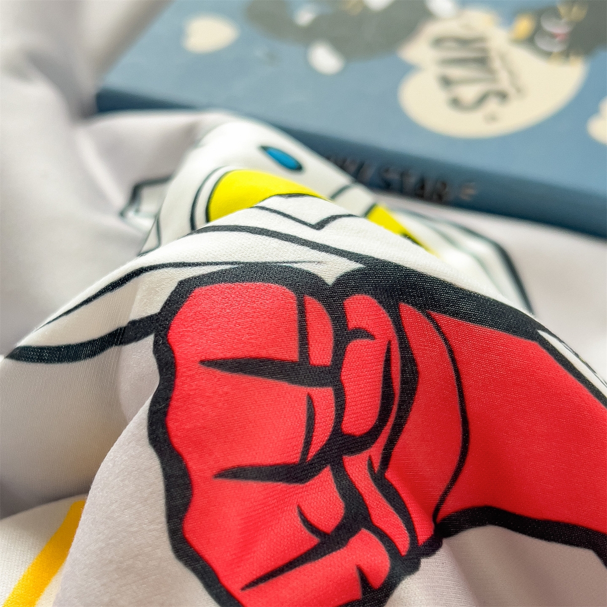 91家纺网 家纺一手货源 找家纺 兄弟坊 2026新款A类正版授权卡通针织棉凉感豆豆夏被 夏凉被 奥特传奇灰