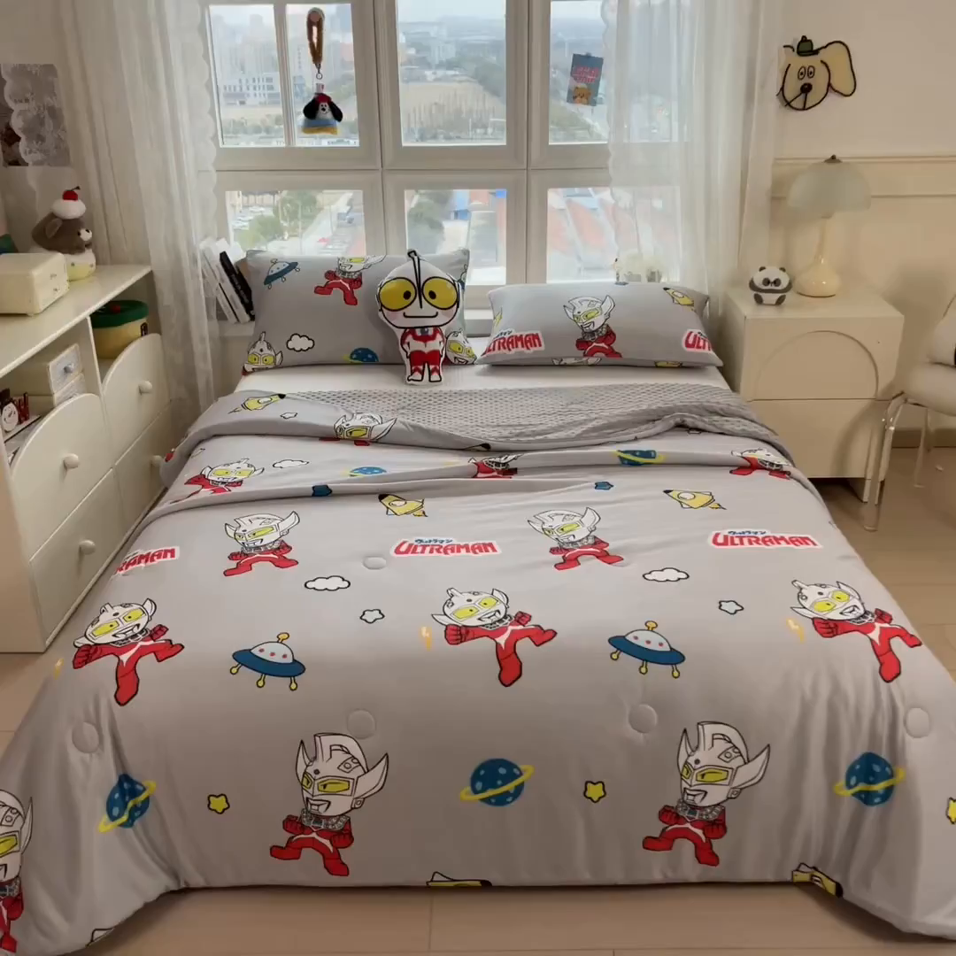 91家纺网 家纺一手货源 找家纺 兄弟坊 2026新款A类正版授权卡通针织棉凉感豆豆夏被 夏凉被 奥特传奇灰