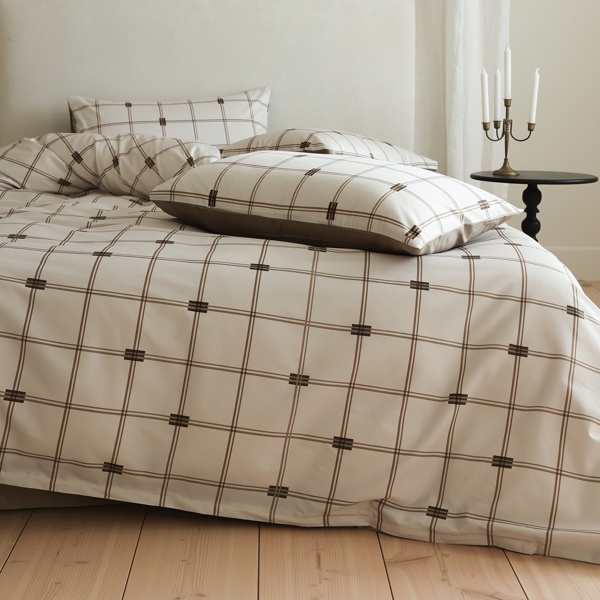 91家纺网 家纺一手货源 找家纺 ONE TWO ONE 121 【提供买家秀】【会员-20】【控价商品】【专版花型】2026新款100s长绒棉纯棉全棉床上用品数码印花四件套 罗曼格纹-金