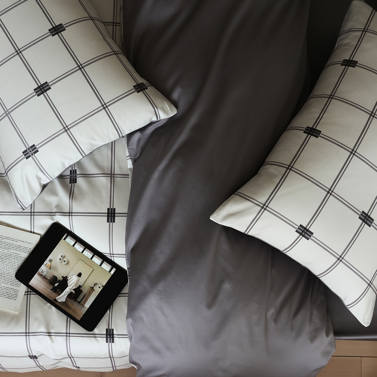 91家纺网 家纺一手货源 找家纺 ONE TWO ONE 121 【提供买家秀】【会员-20】【控价商品】【专版花型】2026新款100s长绒棉纯棉全棉床上用品数码印花四件套 罗曼格纹-灰