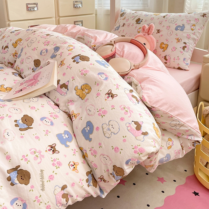 91家纺网 家纺一手货源 找家纺 梦卓家纺 2026新款学生季超柔水洗棉印花卡通宿舍上下铺三件套 宠物乐园