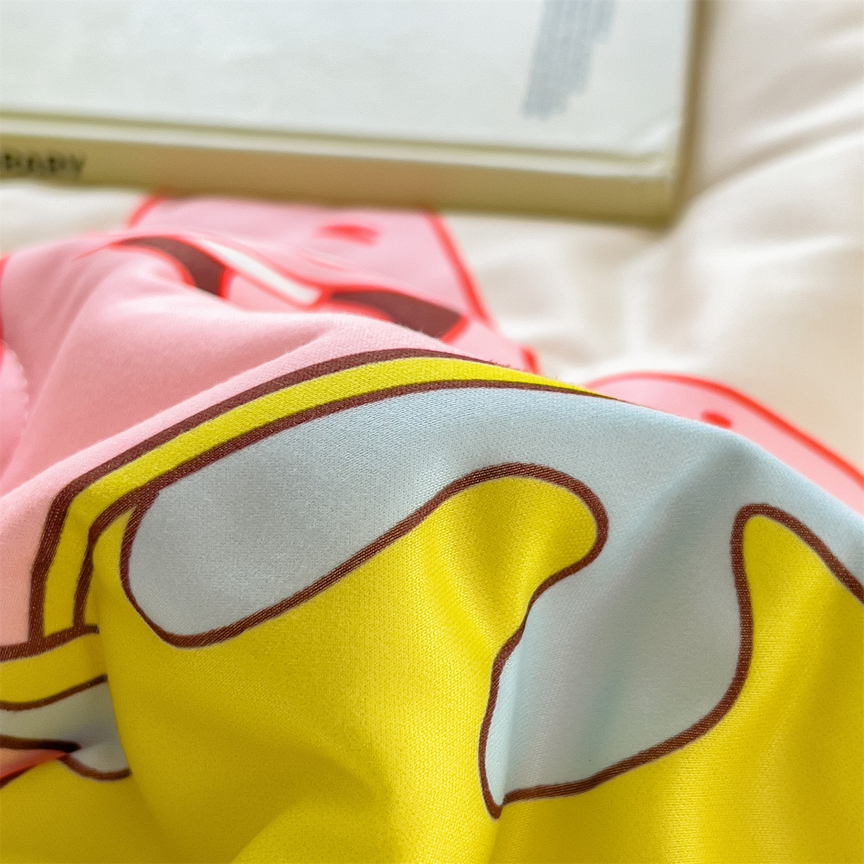 91家纺网 家纺一手货源 找家纺 兄弟坊 2026新款A类正版授权卡通针织棉凉感豆豆夏被 夏凉被 海绵宝宝