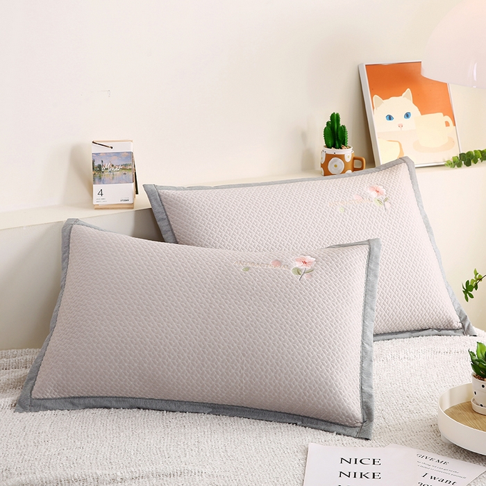 91家纺网 家纺一手货源 找家纺 （总）小牛席业 2026新款鲜花刺绣冷感豆豆枕套单枕套枕套单件