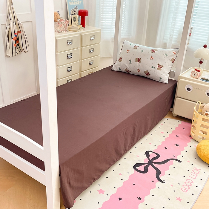 91家纺网 家纺一手货源 找家纺 梦卓家纺 2026新款学生季超柔水洗棉印花卡通宿舍上下铺三件套 韩国小熊