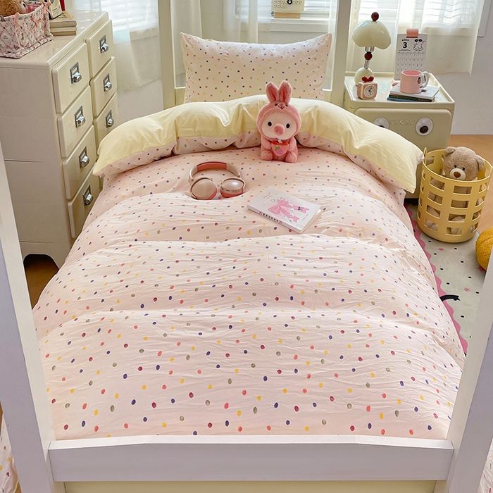 91家纺网 家纺一手货源 找家纺 梦卓家纺 2026新款学生季超柔水洗棉印花卡通宿舍上下铺三件套 炫彩波点