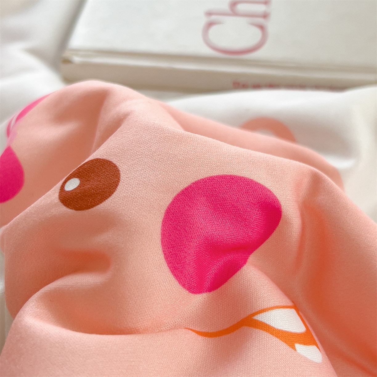 91家纺网 家纺一手货源 找家纺 兄弟坊 2026新款A类正版授权卡通针织棉凉感豆豆夏被 夏凉被 露比