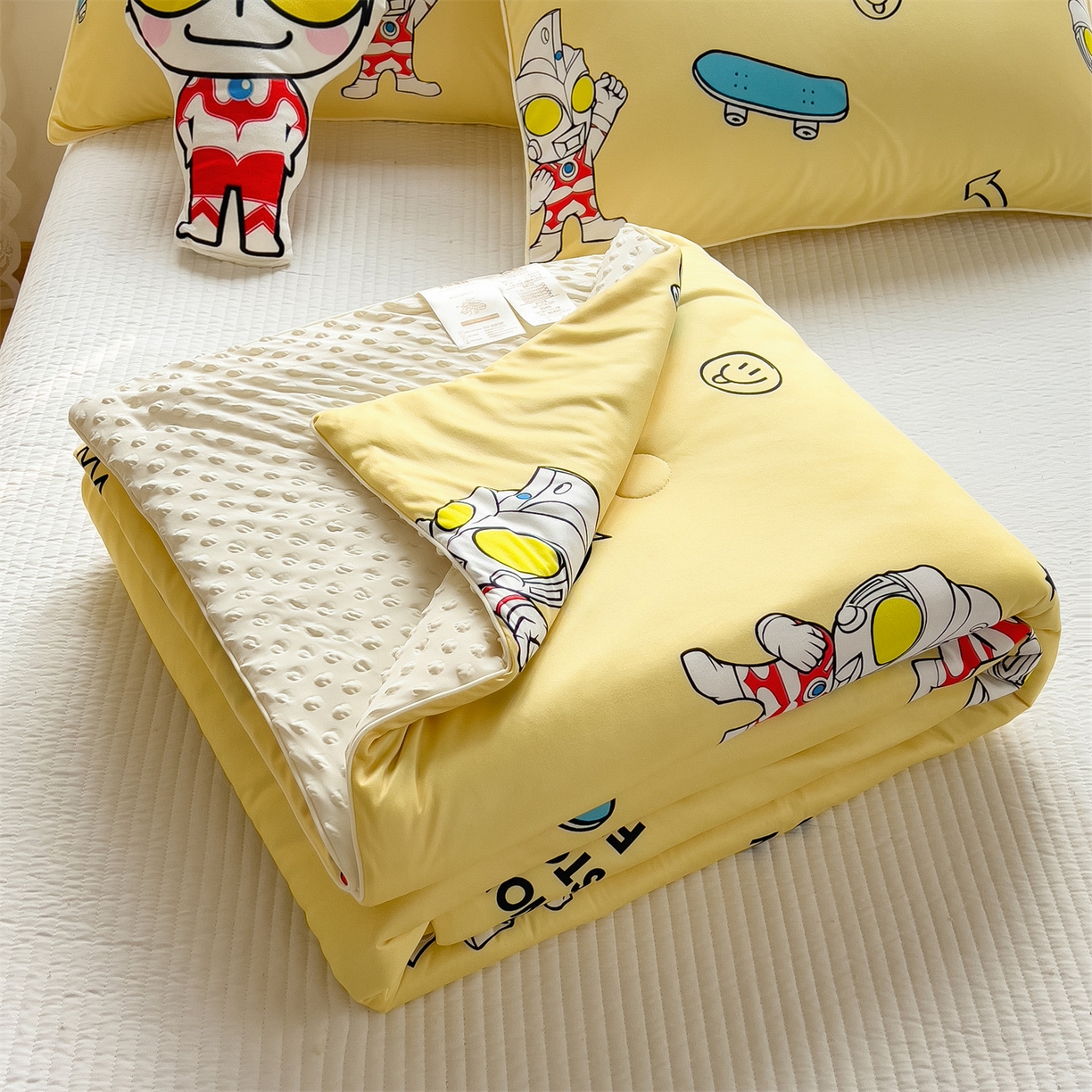 91家纺网 家纺一手货源 找家纺 兄弟坊 2026新款A类正版授权卡通针织棉凉感豆豆夏被 夏凉被 阳光奥特