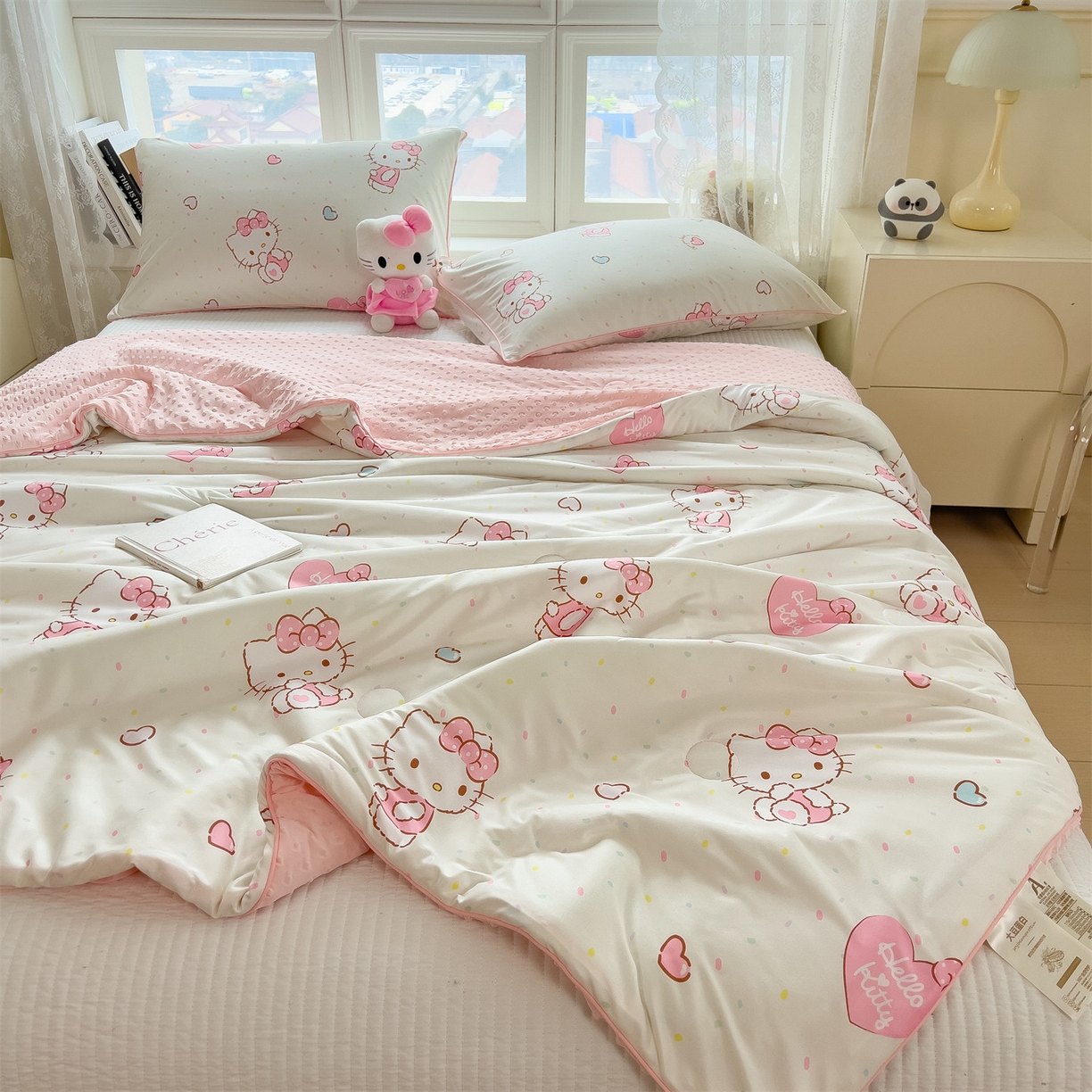 91家纺网 家纺一手货源 找家纺 兄弟坊 2026新款A类正版授权卡通乳胶凉席夏被四件套 乖乖凯蒂