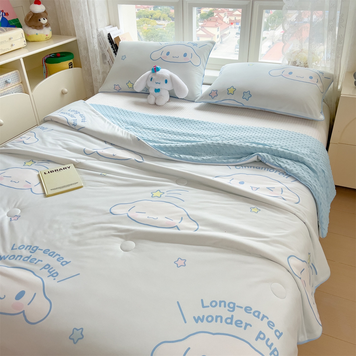 91家纺网 家纺一手货源 找家纺 兄弟坊 2026新款A类正版授权卡通乳胶凉席夏被四件套 呆萌玉桂狗