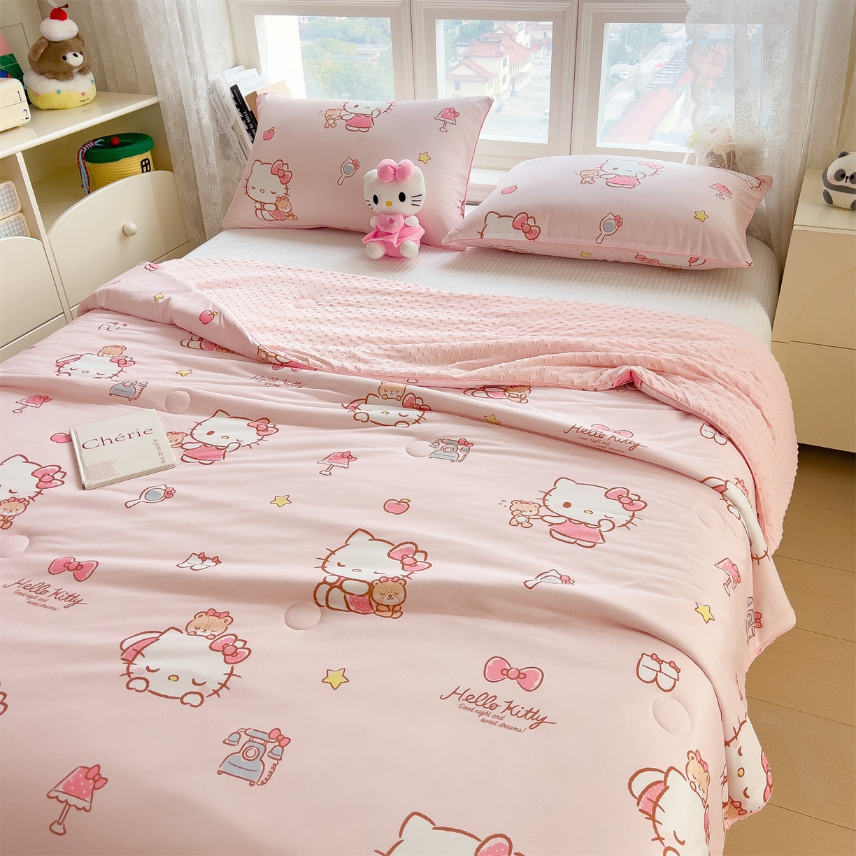 91家纺网 家纺一手货源 找家纺 兄弟坊 2026新款A类正版授权卡通乳胶凉席夏被四件套 凯蒂小猫