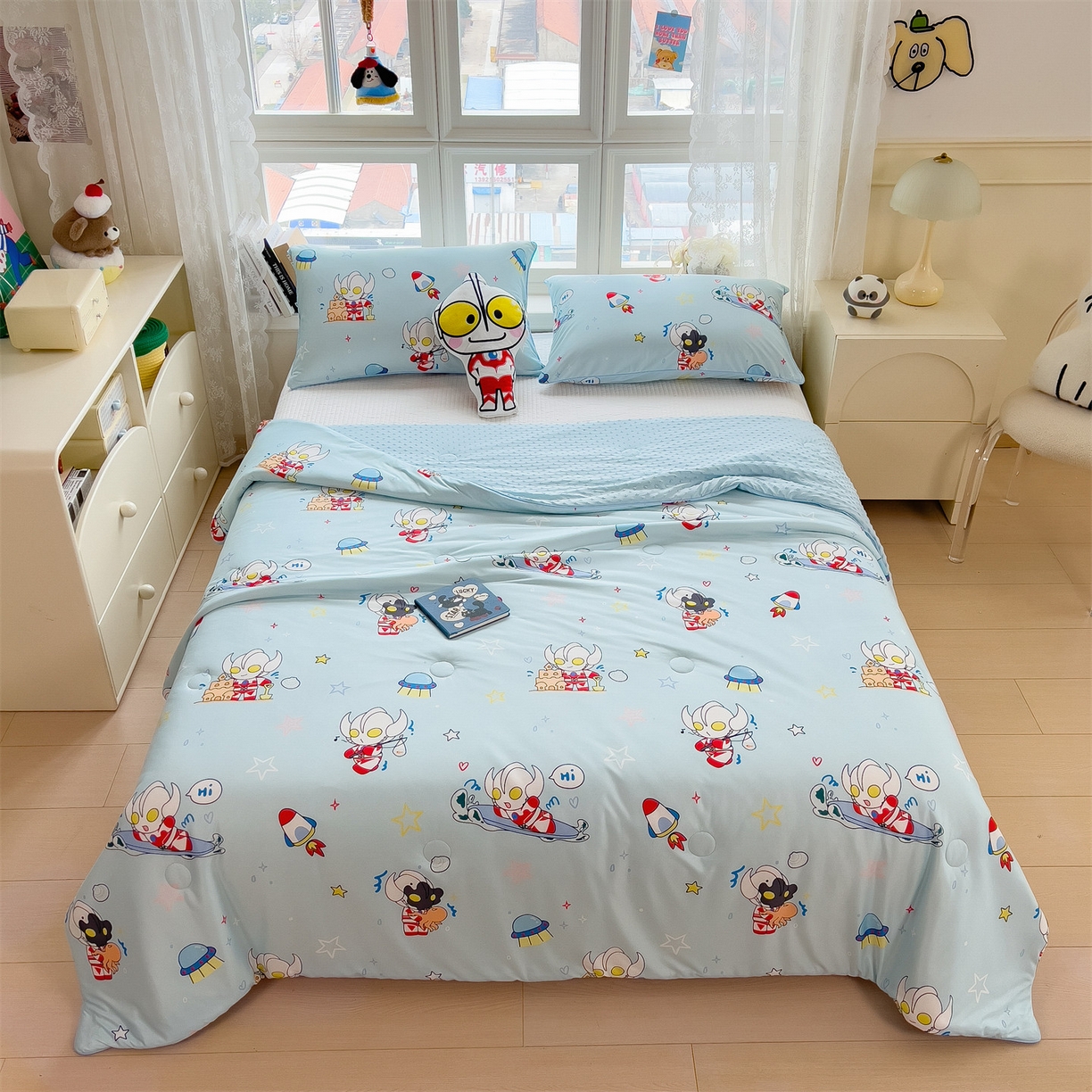 91家纺网 家纺一手货源 找家纺 兄弟坊 2026新款A类正版授权卡通乳胶凉席夏被四件套 奥特沙滩