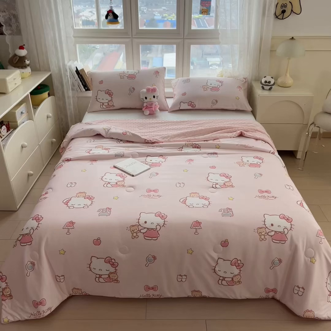 91家纺网 家纺一手货源 找家纺 兄弟坊 2026新款A类正版授权卡通乳胶凉席夏被四件套 凯蒂小猫