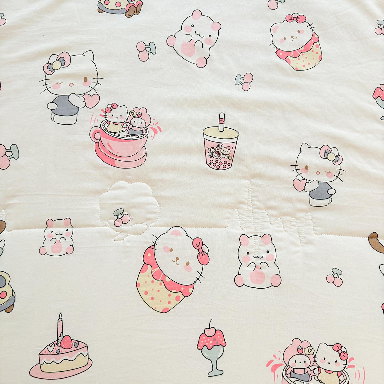 91家纺网 家纺一手货源 找家纺 西域种棉人·千百笠 2026新款A类印花手包边凌香新疆棉花夏被 凌香 宠物语