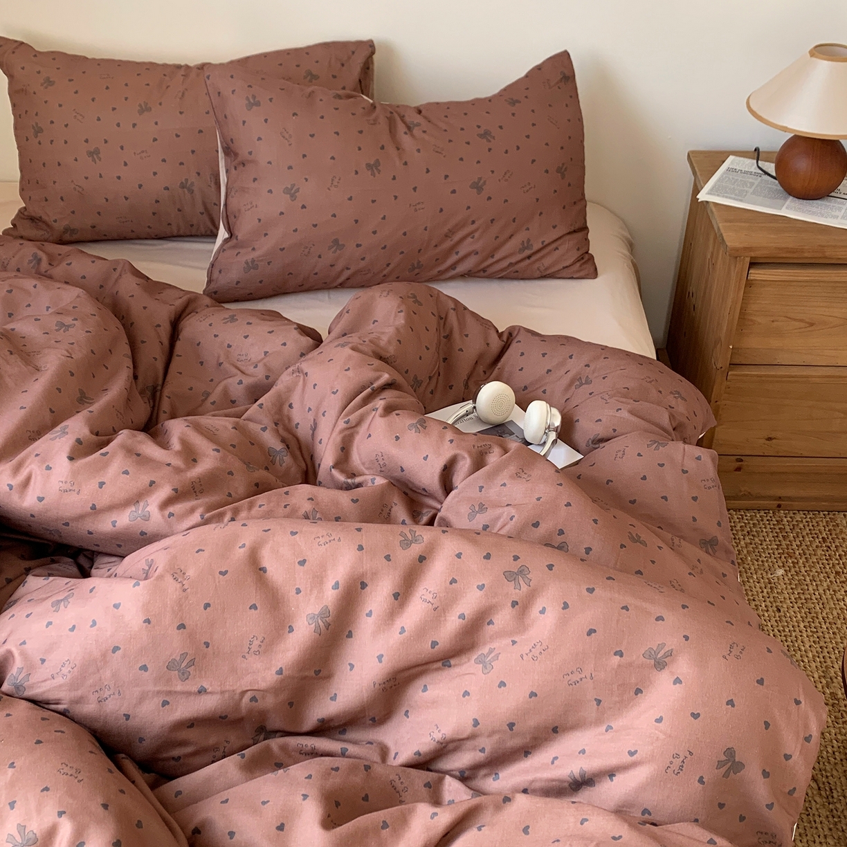 91家纺网 家纺一手货源 找家纺 桃喜 2026春夏新款全棉纯棉双层纱系列四件套 双层纱-咖色蝴蝶结