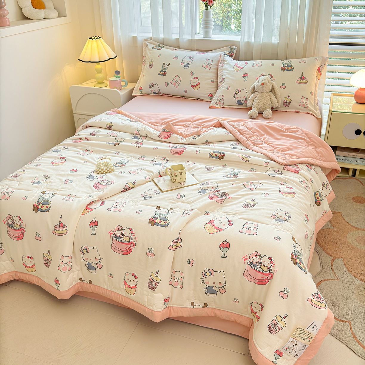 91家纺网 家纺一手货源 找家纺 西域种棉人·千百笠 2026新款A类印花手包边凌香新疆棉花夏被 凌香 宠物语