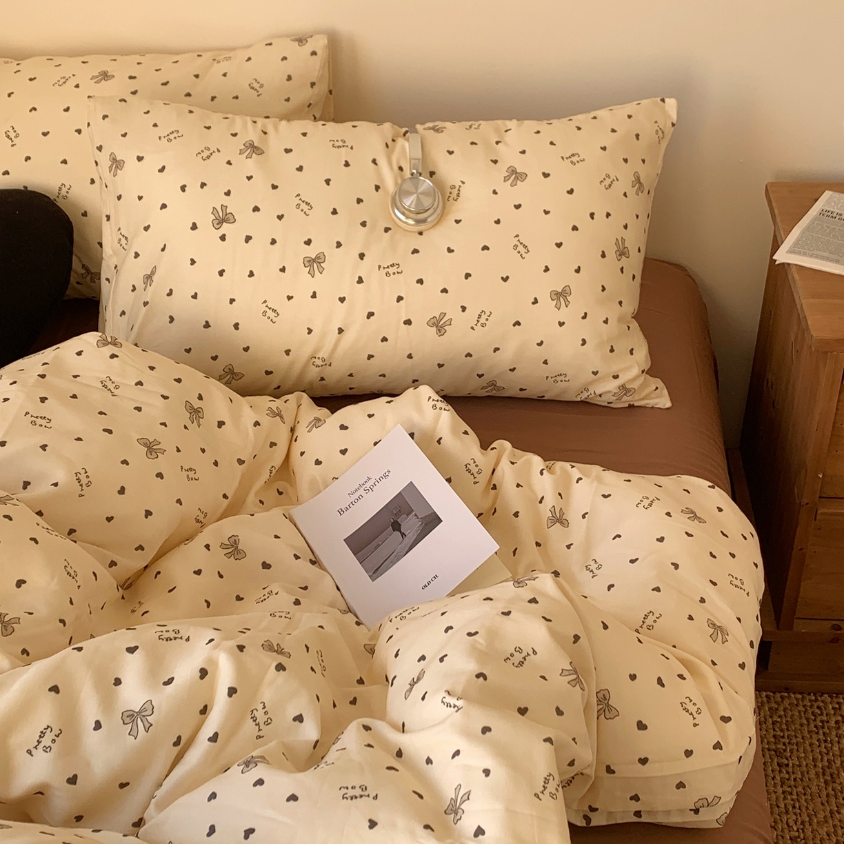 91家纺网 家纺一手货源 找家纺 桃喜 2026春夏新款全棉纯棉双层纱系列四件套 双层纱-米色蝴蝶结