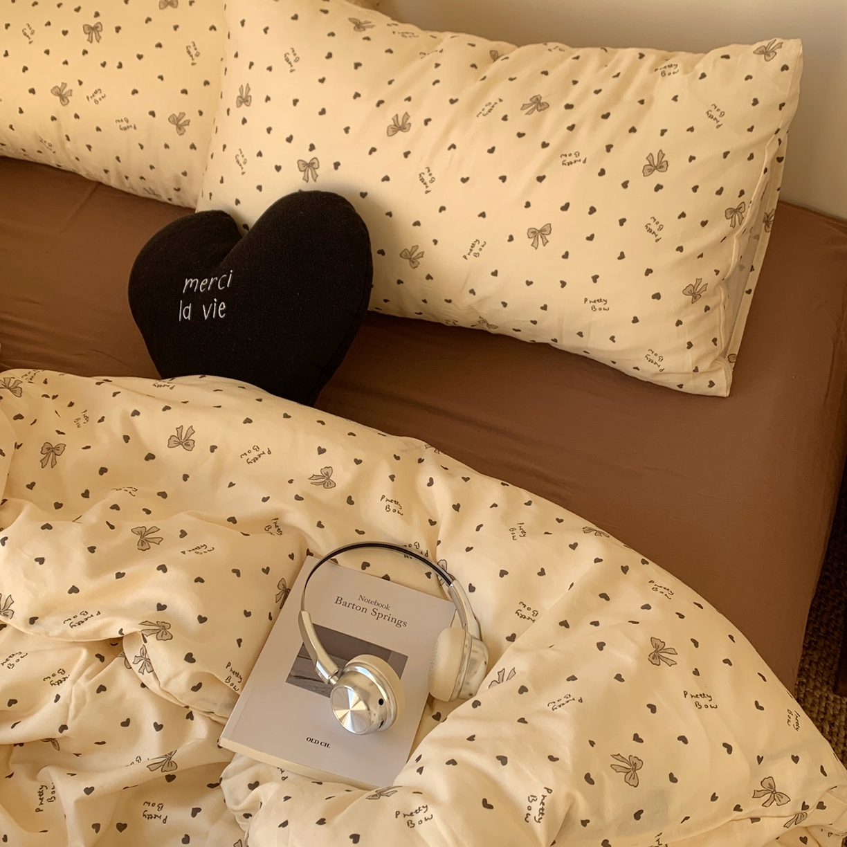 91家纺网 家纺一手货源 找家纺 桃喜 2026春夏新款全棉纯棉双层纱系列四件套 双层纱-米色蝴蝶结