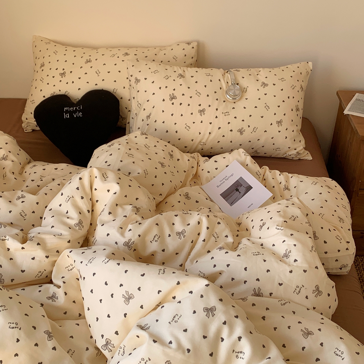 91家纺网 家纺一手货源 找家纺 桃喜 2026春夏新款全棉纯棉双层纱系列四件套 双层纱-米色蝴蝶结