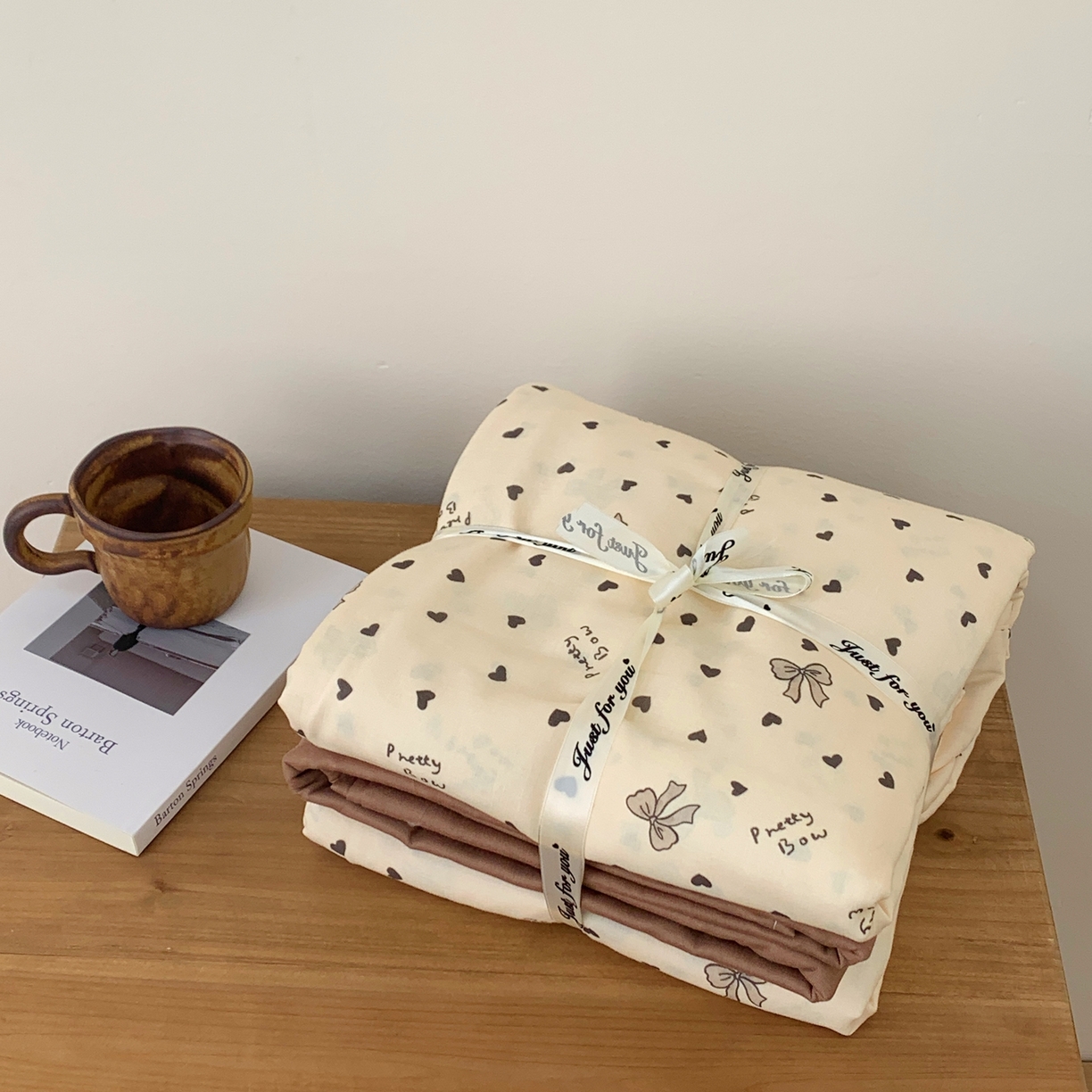 91家纺网 家纺一手货源 找家纺 桃喜 2026春夏新款全棉纯棉双层纱系列四件套 双层纱-米色蝴蝶结