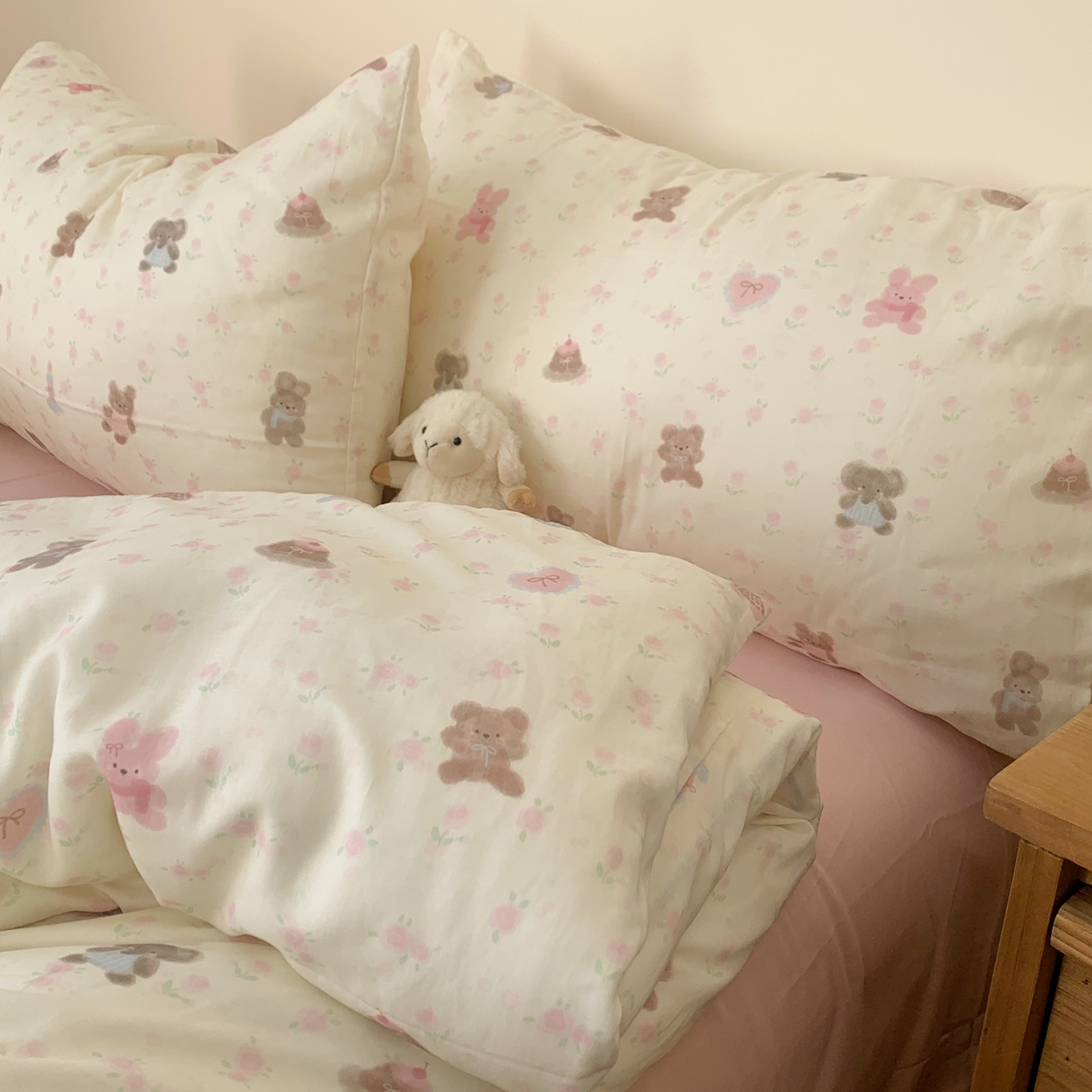 91家纺网 家纺一手货源 找家纺 桃喜 2026春夏新款全棉纯棉双层纱系列四件套 双层纱-碎花动物园