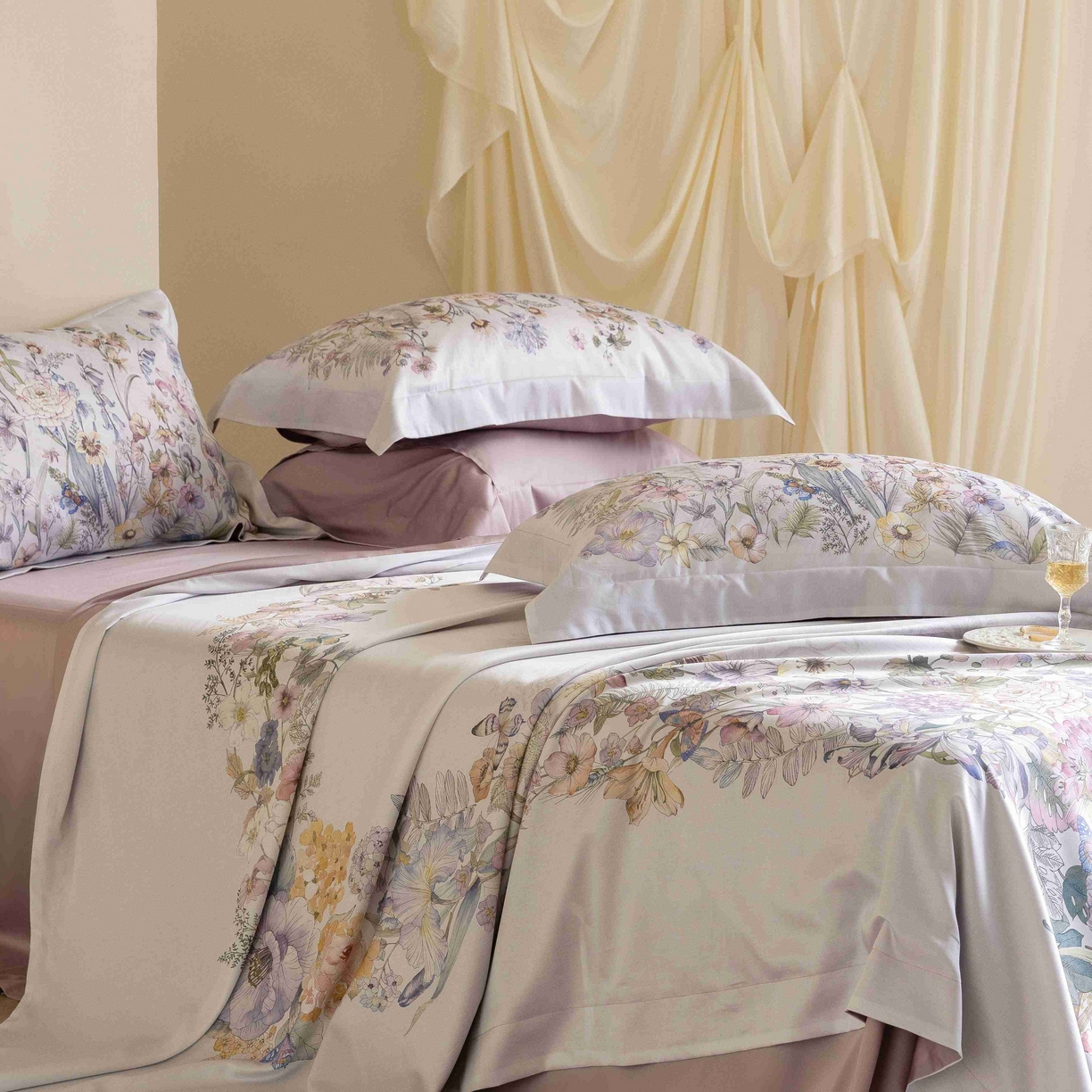 91家纺网 家纺一手货源 找家纺 佳汐蓝家纺 2026新款60天丝印花大版花四件套 苏芸 粉