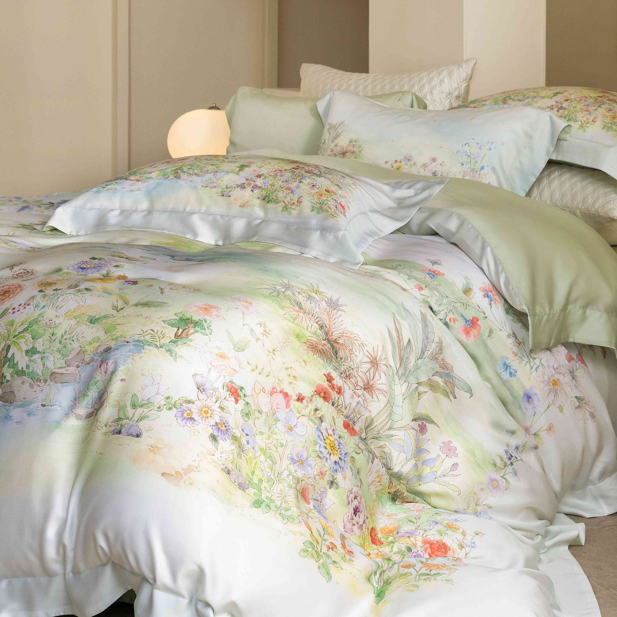 91家纺网 家纺一手货源 找家纺 佳汐蓝家纺 2026新款60天丝印花大版花四件套 夏怡花园 黄绿