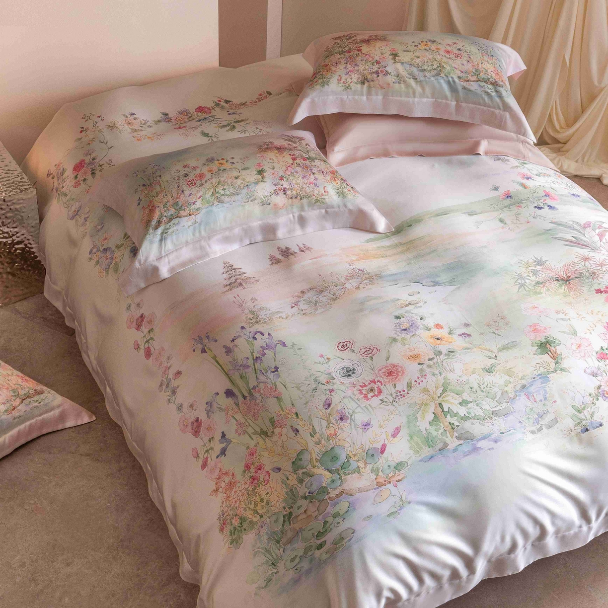 91家纺网 家纺一手货源 找家纺 佳汐蓝家纺 2026新款60天丝印花大版花四件套 天丝 夏怡花园 粉绿