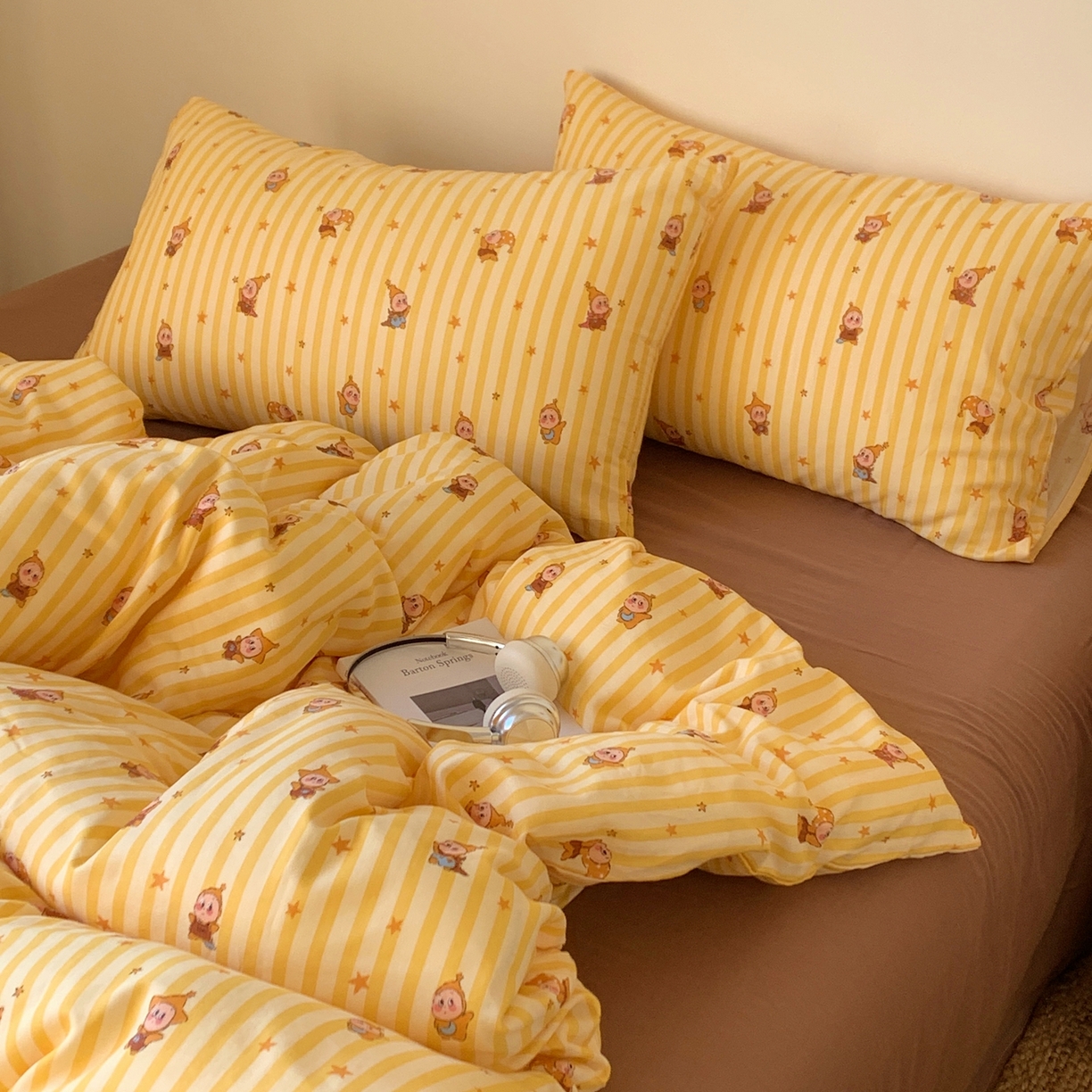 91家纺网 家纺一手货源 找家纺 桃喜 2026春夏新款全棉纯棉双层纱系列四件套 双层纱-条纹星星黄