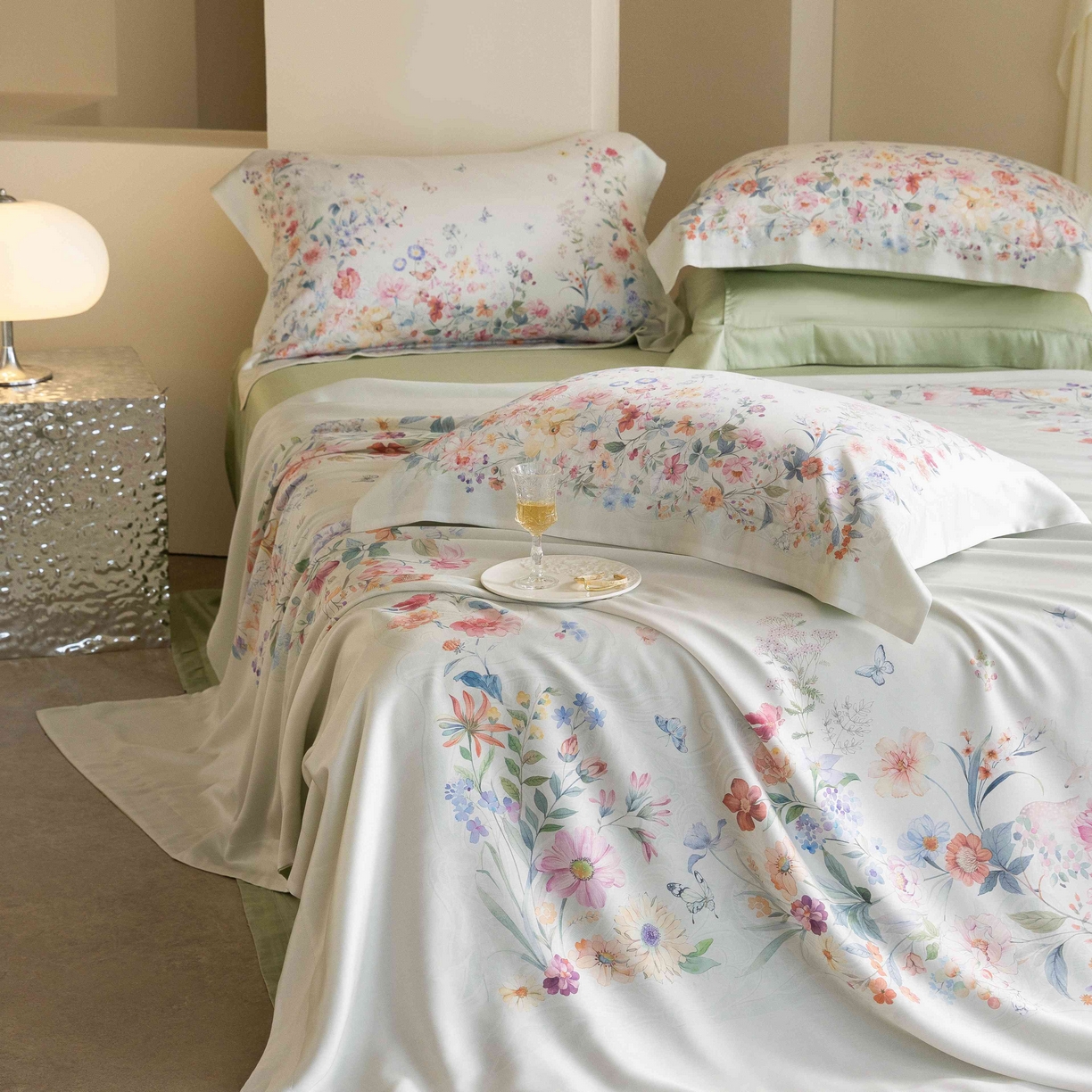 91家纺网 家纺一手货源 找家纺 佳汐蓝家纺 2026新款60天丝印花大版花四件套 蓝姗园 玉