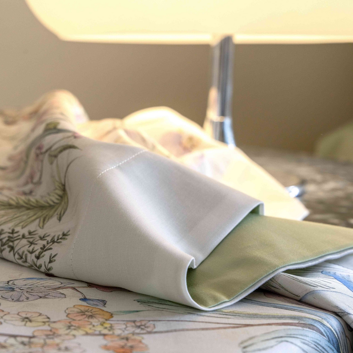 91家纺网 家纺一手货源 找家纺 佳汐蓝家纺 2026新款60天丝印花大版花四件套 苏芸 玉