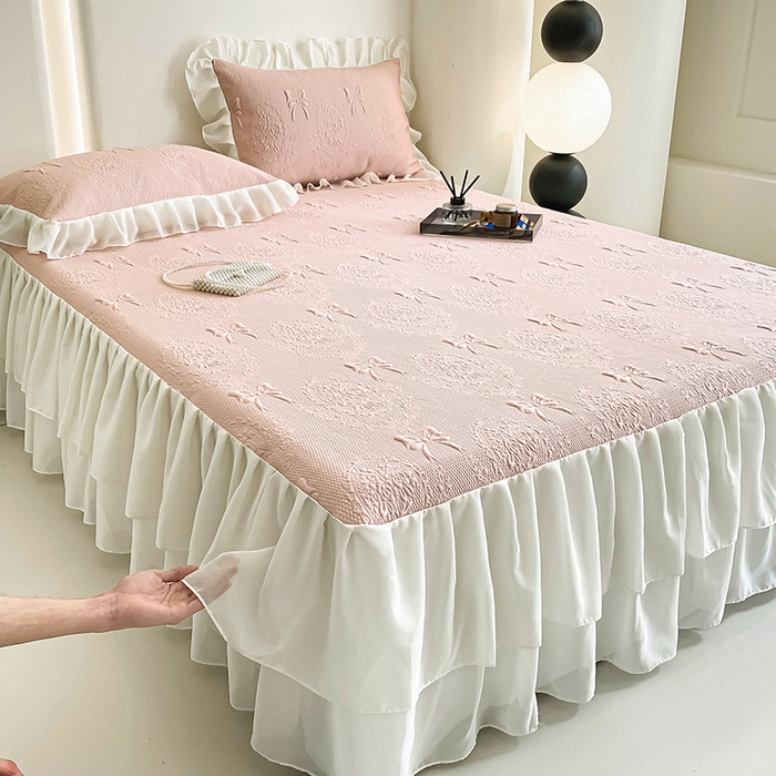 91家纺网 家纺一手货源 找家纺 （总）佰亿莱 2026新款凉感豆豆提花床裙款凉席手捧花系列