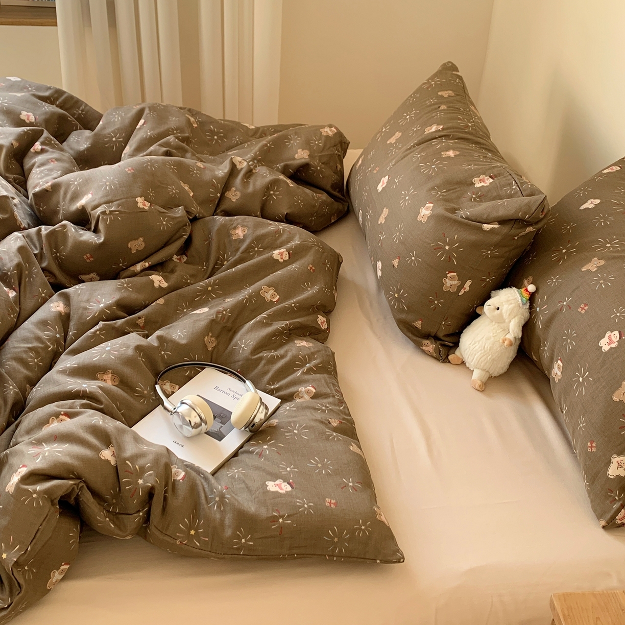 91家纺网 家纺一手货源 找家纺 桃喜 2026春夏新款全棉纯棉双层纱系列四件套 烟花姜饼人