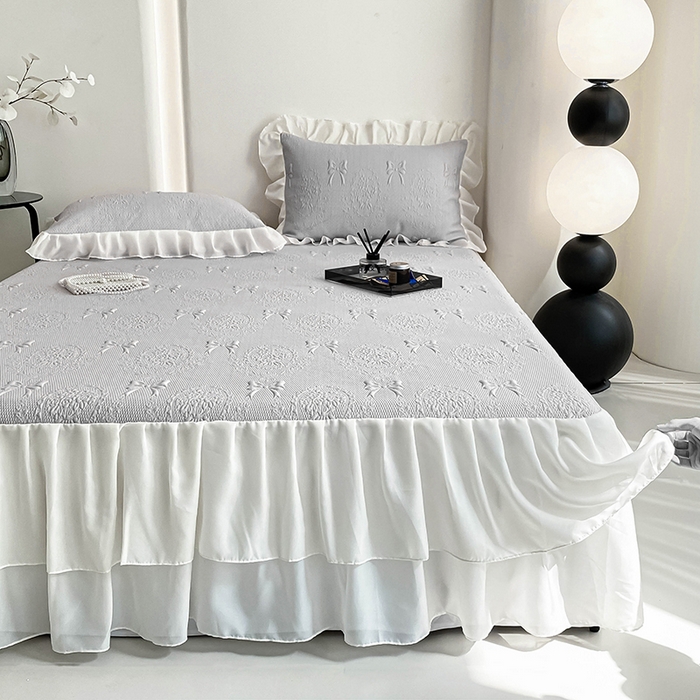 91家纺网 家纺一手货源 找家纺 佰亿莱 2026新款凉感豆豆提花床裙款凉席手捧花系列 手捧花灰