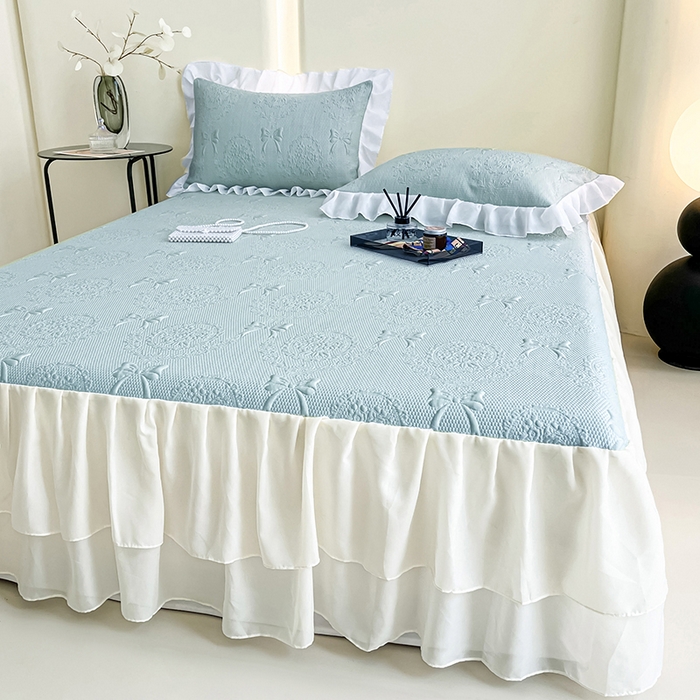 91家纺网 家纺一手货源 找家纺 佰亿莱 2026新款凉感豆豆提花床裙款凉席手捧花系列 手捧花蓝