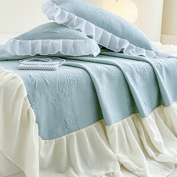 91家纺网 家纺一手货源 找家纺 佰亿莱 2026新款凉感豆豆提花床裙款凉席手捧花系列 手捧花蓝