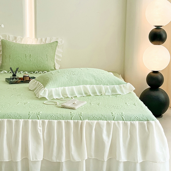 91家纺网 家纺一手货源 找家纺 佰亿莱 2026新款凉感豆豆提花床裙款凉席手捧花系列 手捧花绿