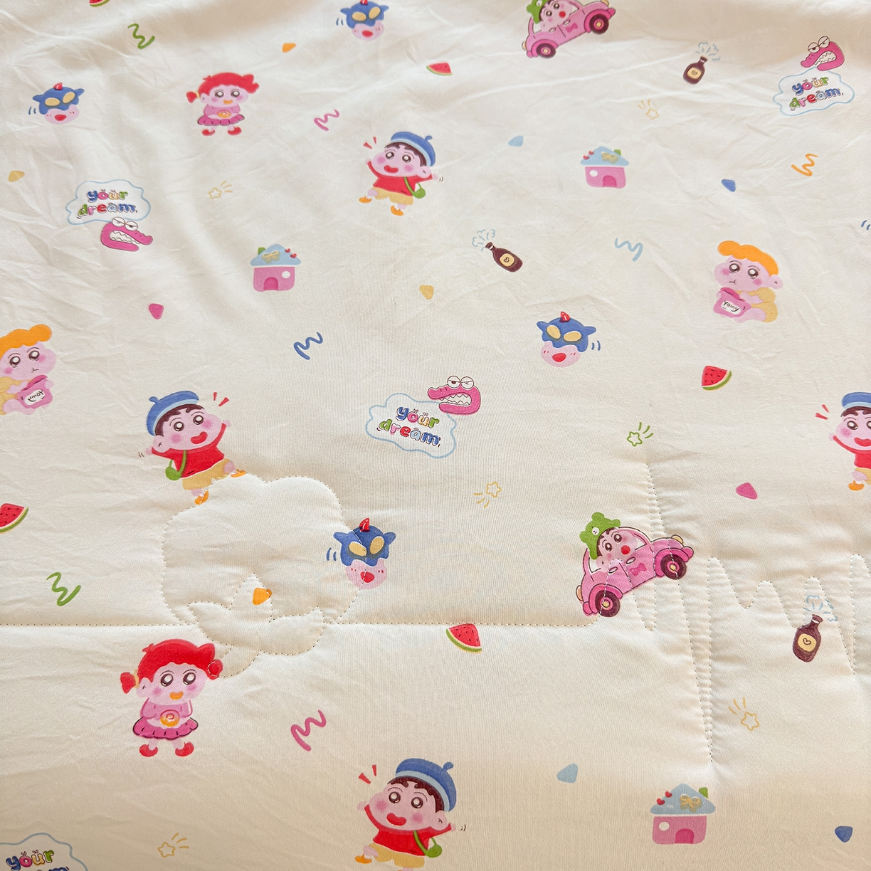 91家纺网 家纺一手货源 找家纺 西域种棉人·千百笠 2026新款A类印花手包边凌香新疆棉花夏被 凌香 蜡笔小派