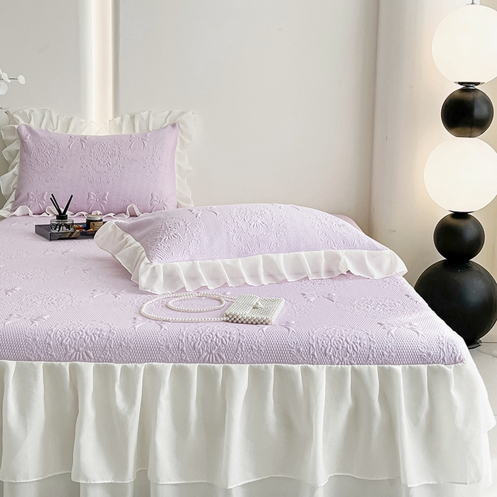 91家纺网 家纺一手货源 找家纺 佰亿莱 2026新款凉感豆豆提花床裙款凉席手捧花系列 手捧花紫