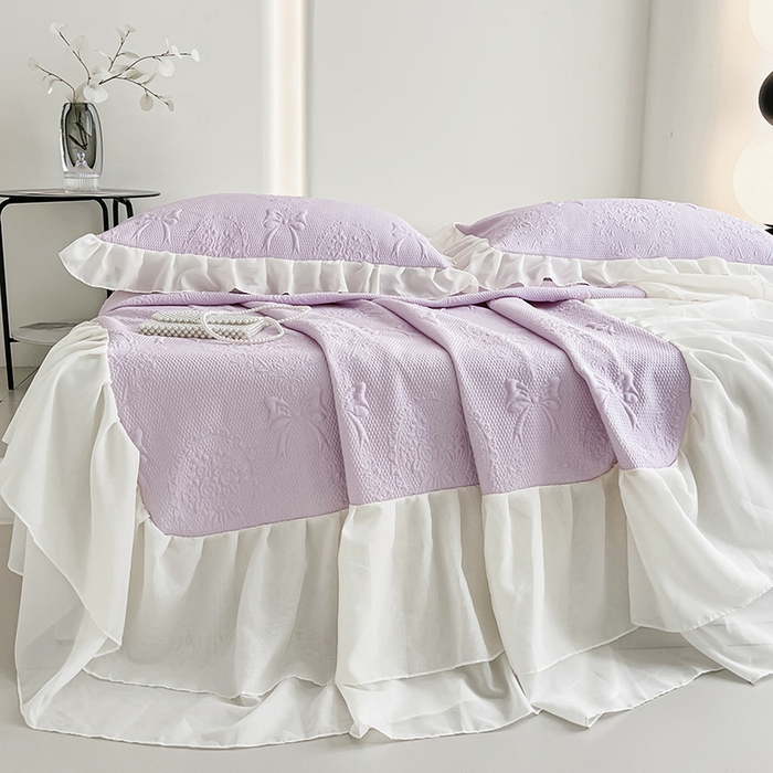 91家纺网 家纺一手货源 找家纺 佰亿莱 2026新款凉感豆豆提花床裙款凉席手捧花系列 手捧花紫