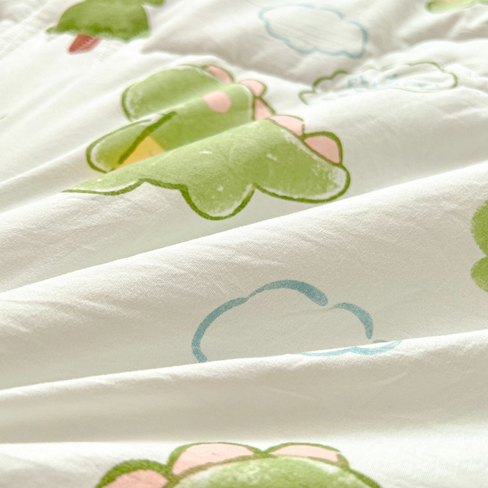 91家纺网 家纺一手货源 找家纺 西域种棉人·千百笠 2026新款A类印花手包边凌香新疆棉花夏被 凌香 恐龙